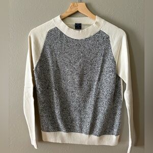 GAP pull on sweater